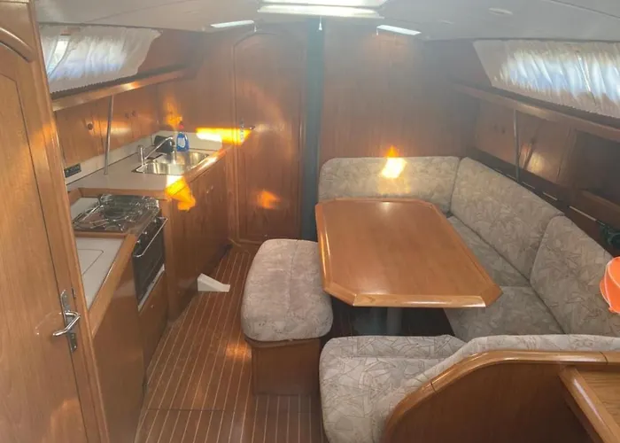 Botel Emem Calheta (Madeira)